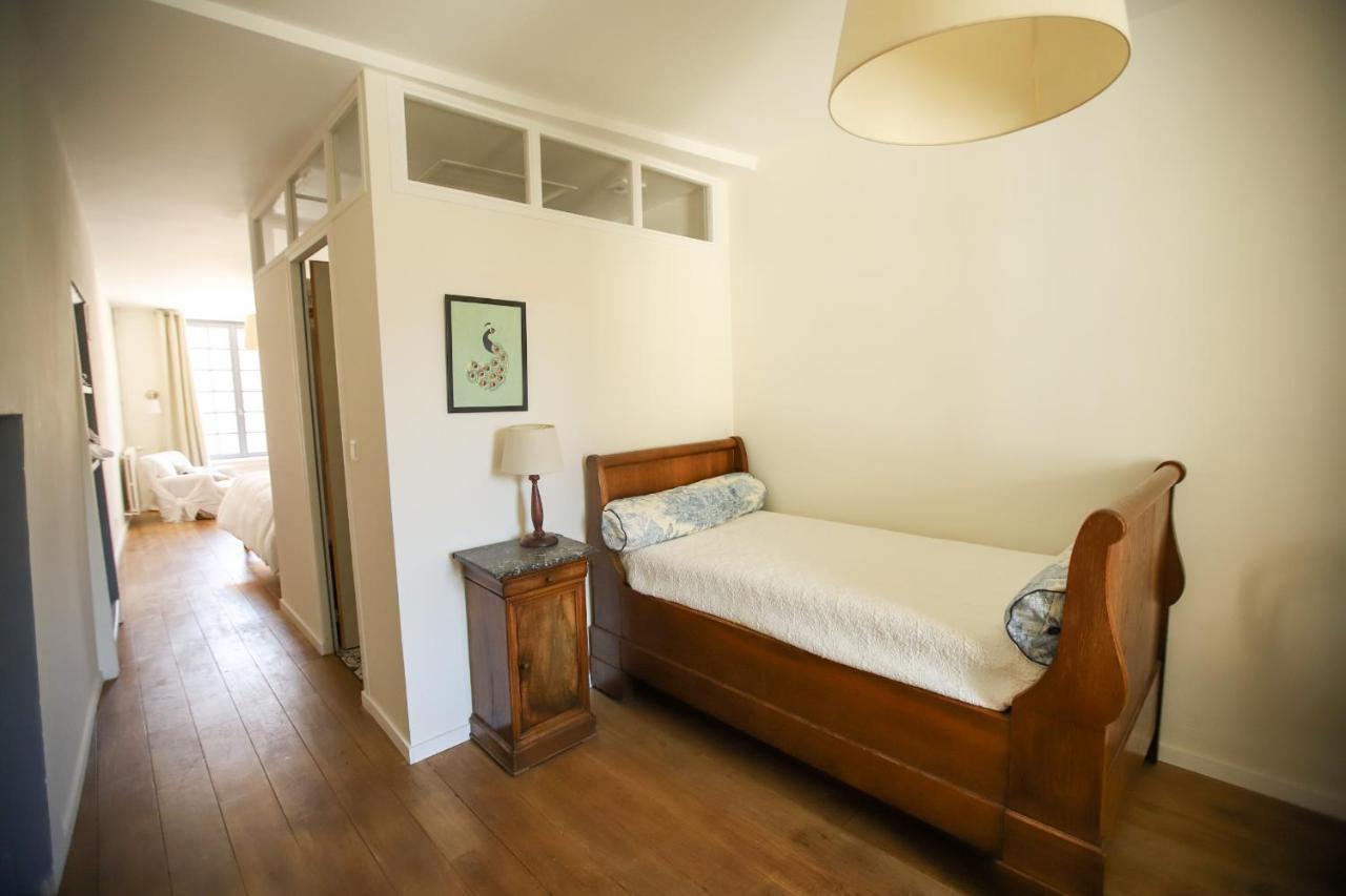 Hotel La Basse Cour Tanlay Zewnętrze zdjęcie