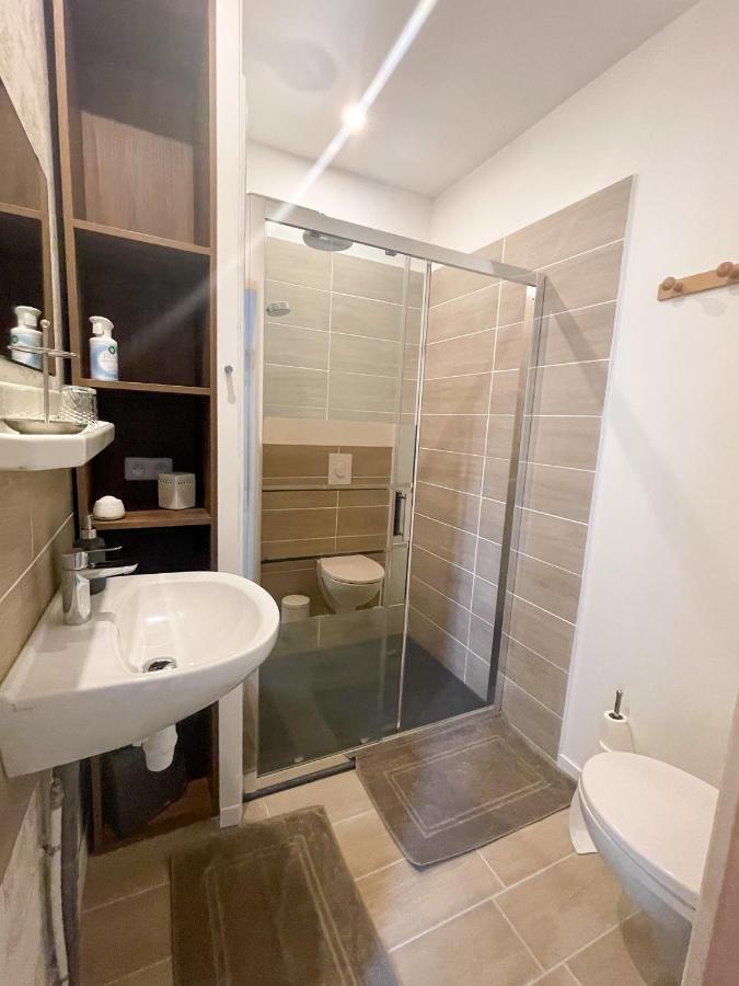 Hotel La Basse Cour Tanlay Zewnętrze zdjęcie